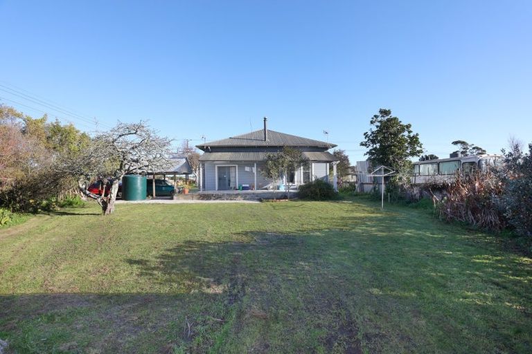Photo of property in 12 Milne Street, Sanson, 4817