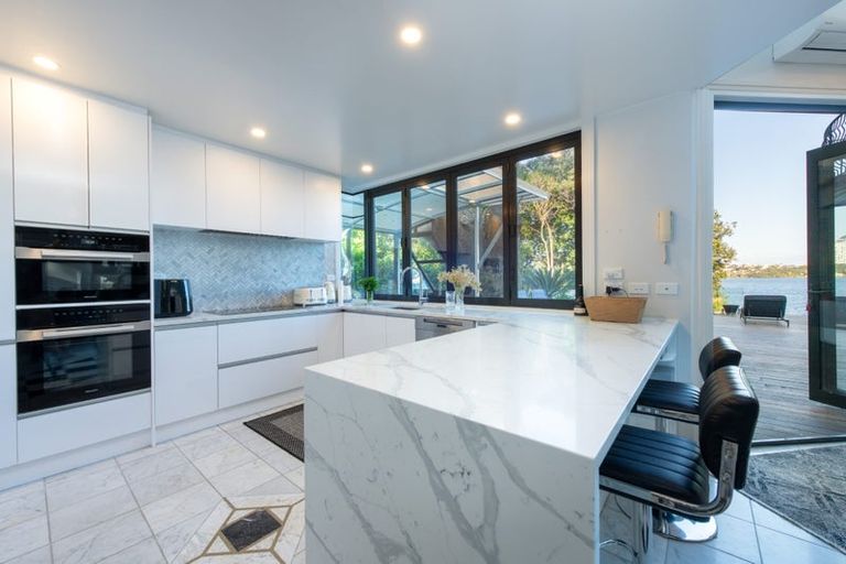 Photo of property in 3/76 Shakespeare Road, Milford, Auckland, 0620