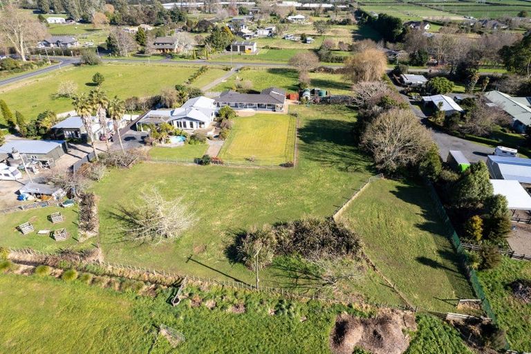 Photo of property in 10 Broadmeadows Road, Pukemoremore, Hamilton, 3493