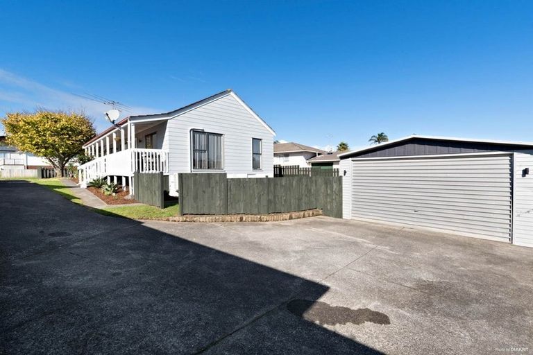 Photo of property in 37 Aberfeldy Avenue, Highland Park, Auckland, 2010
