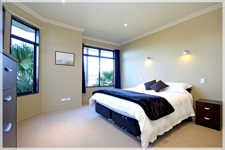 Photo of property in 49 Hartley Street, Foxton Beach, Foxton, 4815