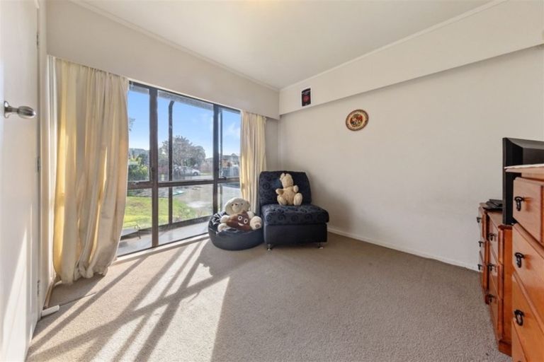 Photo of property in 1/20 Halsey Road, Manurewa, Auckland, 2102