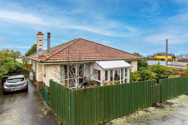 Photo of property in 102 Preston Crescent, Belleknowes, Dunedin, 9011