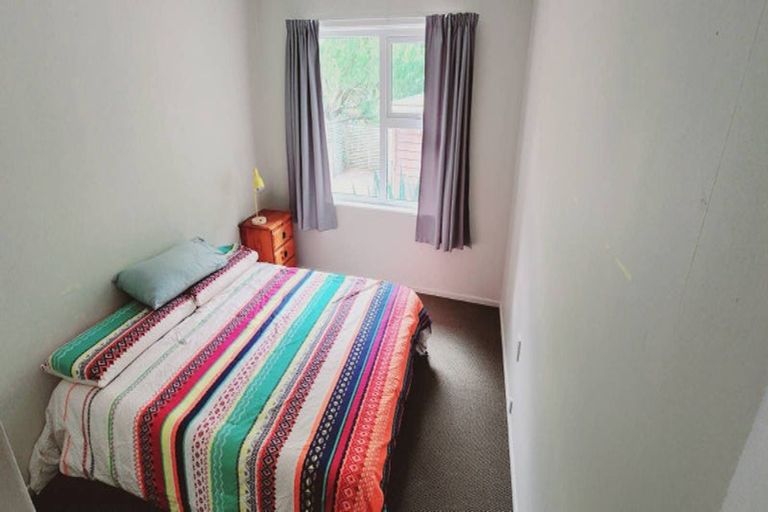 Photo of property in 23 Holmes Grove, Naenae, Lower Hutt, 5011