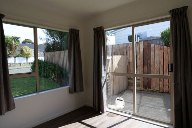 Photo of property in 3 Beachwater Grove, Paraparaumu Beach, Paraparaumu, 5032