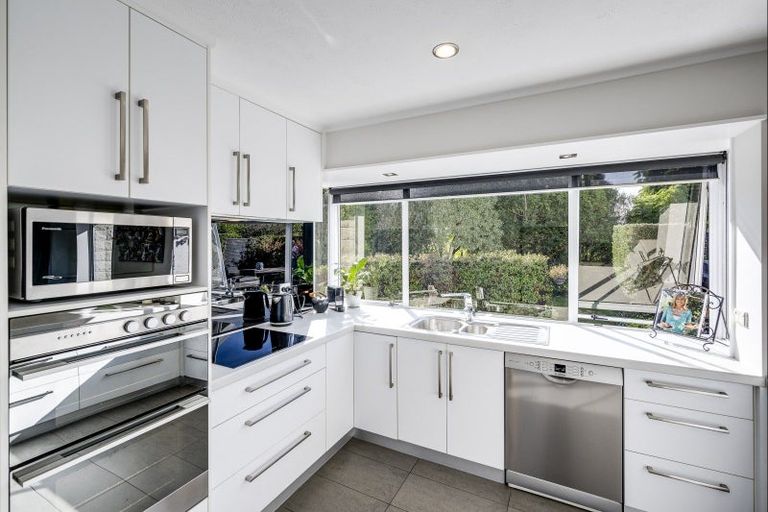 Photo of property in 8 Lennon Grove, Havelock North, 4130