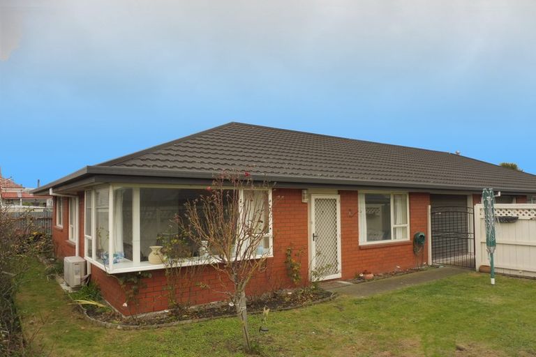 Photo of property in 2/24 Factory Road, Belfast, Christchurch, 8051