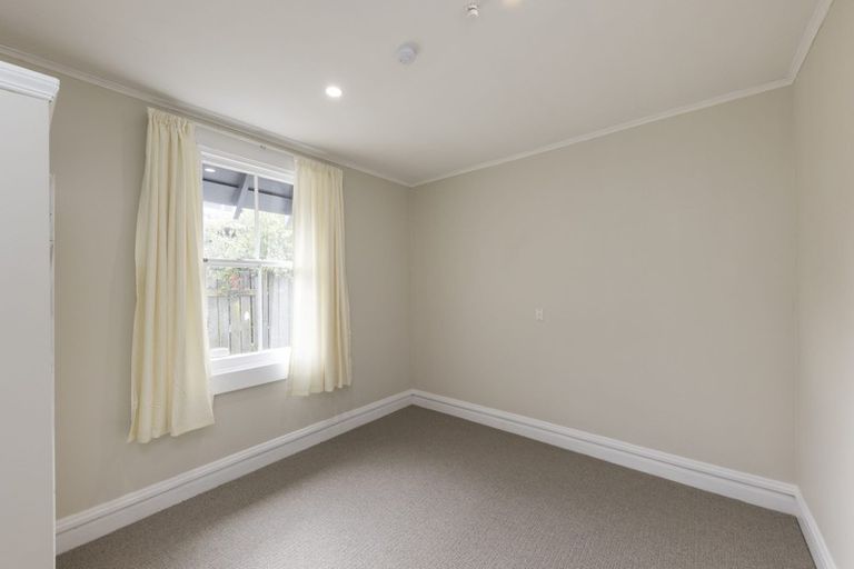 Photo of property in 53 Lombard Street, Palmerston North, 4410