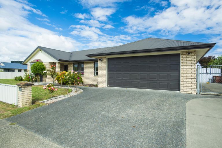 Photo of property in 2 Roger Street, Lytton West, Gisborne, 4010