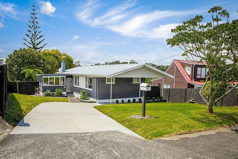 Photo of property in 241 Glengarry Road, Glen Eden, Auckland, 0602