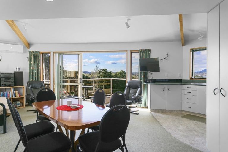 Photo of property in 15 Cherry Lane, Acacia Bay, Taupo, 3330