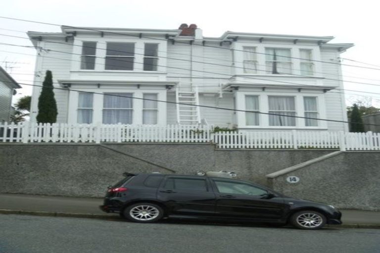 Photo of property in 16 Thompson Street, Mount Cook, Wellington, 6011