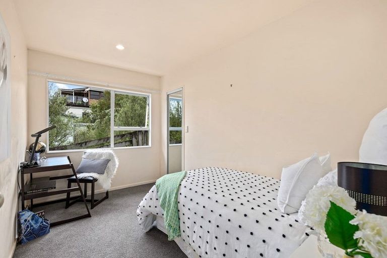Photo of property in 20 Merehai Place, Snells Beach, 0920
