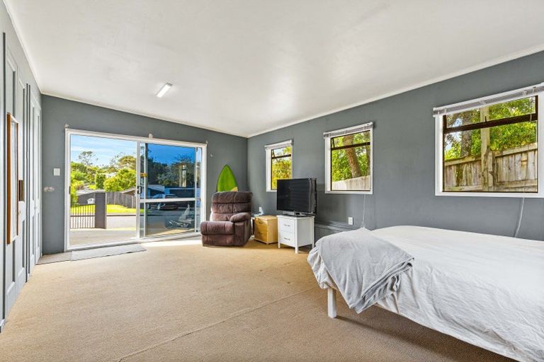 Photo of property in 6 Coey Place, Glen Eden, Auckland, 0602