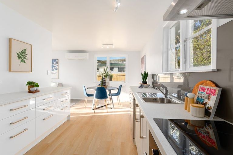 Photo of property in 36 Waihora Crescent, Waitangirua, Porirua, 5024