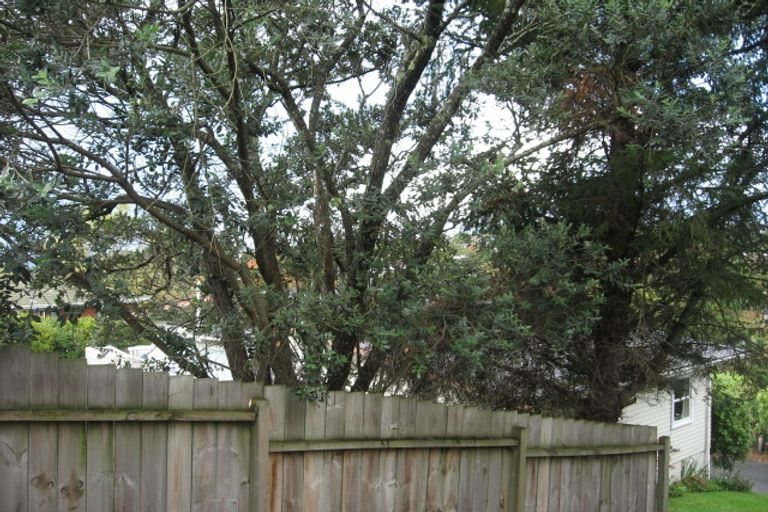 Photo of property in 1/39 Haseler Crescent, Howick, Auckland, 2014