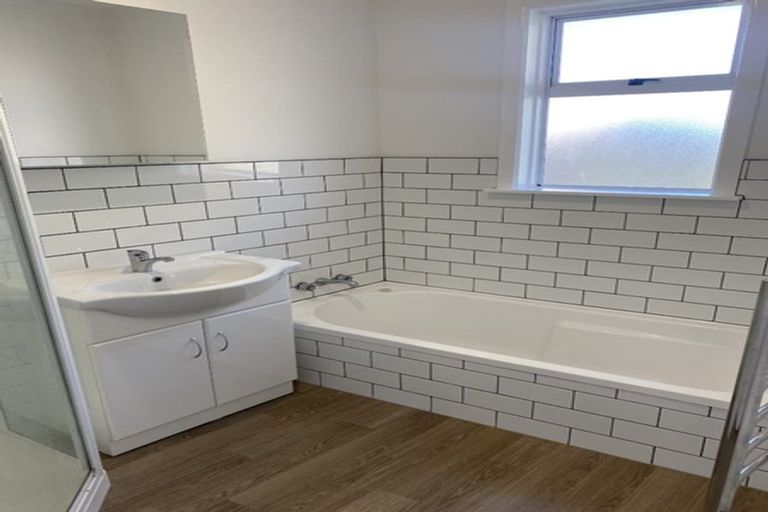 Photo of property in 98 King Street, Taradale, Napier, 4112