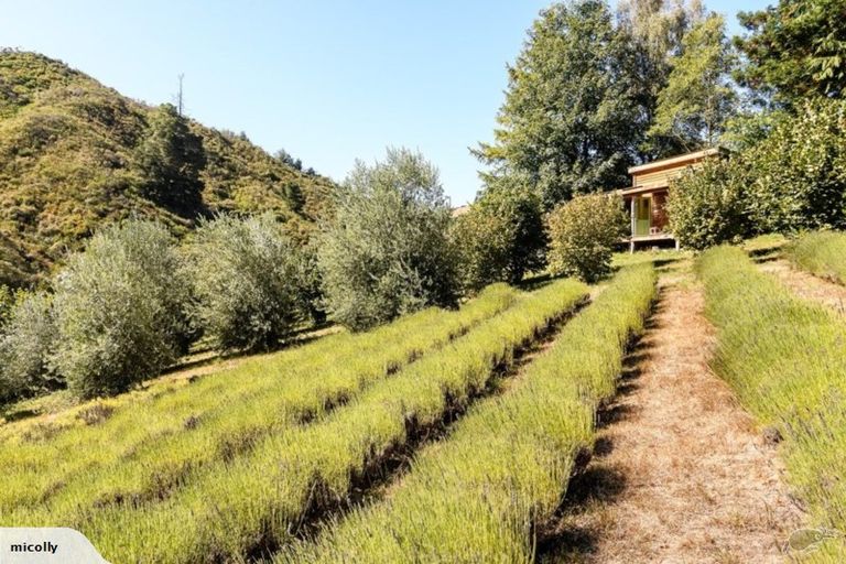 Photo of property in 1672 Dovedale Road, Thorpe, Wakefield, 7096