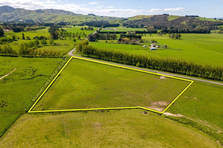 Photo of property in 365 Haringa Road, Carrington, Carterton, 5791