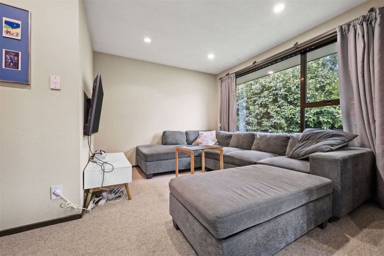 Photo of property in 10a Geraldo Place, Russley, Christchurch, 8042