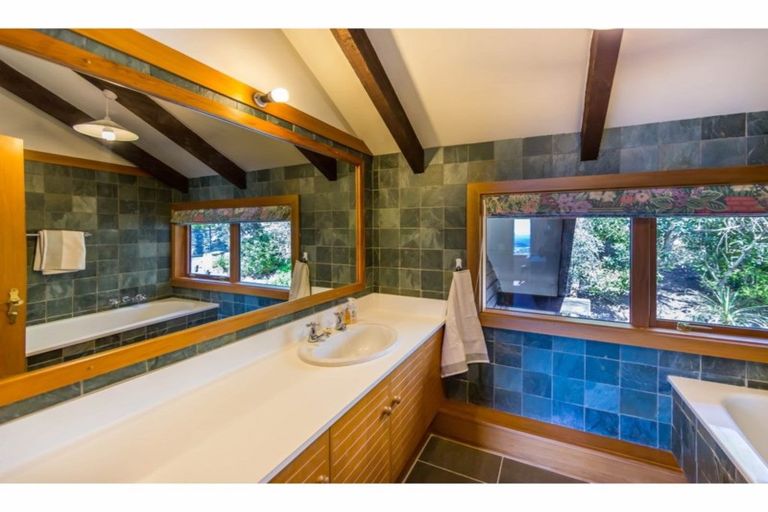 Photo of property in 5 Amherst Place, Cashmere, Christchurch, 8022