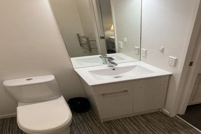 Photo of property in 5c Salmont Place, Kelburn, Wellington, 6012