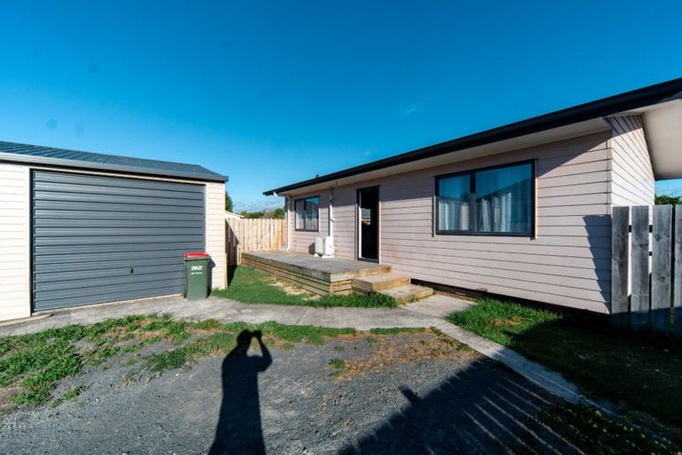 Photo of property in 12 Douglas Crescent, Fairfield, Hamilton, 3214