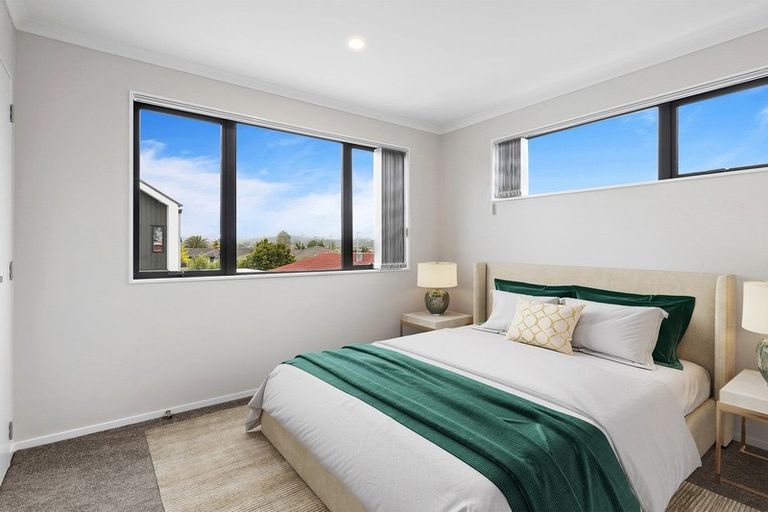 Photo of property in 4/66 Swanson Road, Henderson, Auckland, 0610