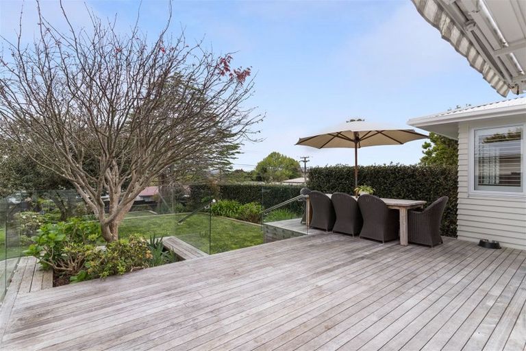 Photo of property in 85 Wharf Road, Te Atatu Peninsula, Auckland, 0610