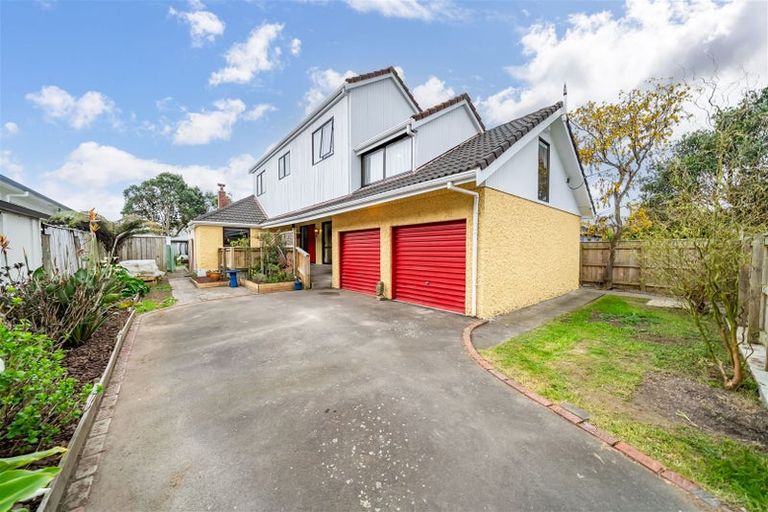 Photo of property in 51 Lincoln Avenue, Epuni, Lower Hutt, 5011