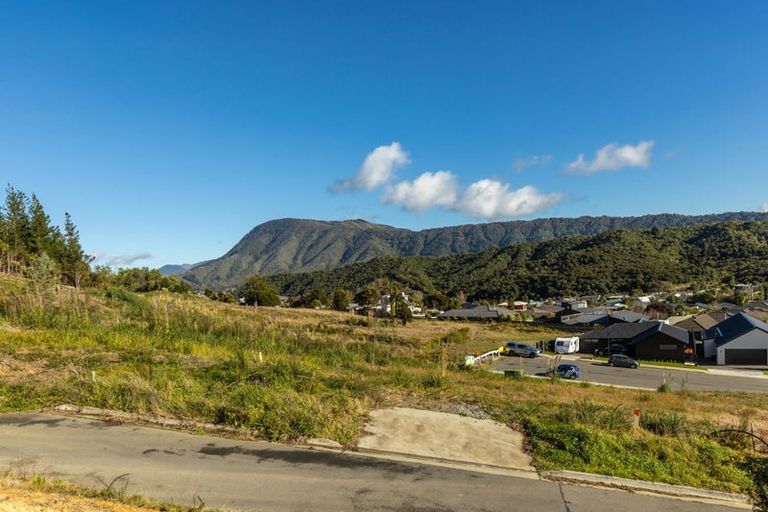 Photo of property in 6 Raukura Rise, Picton, 7220