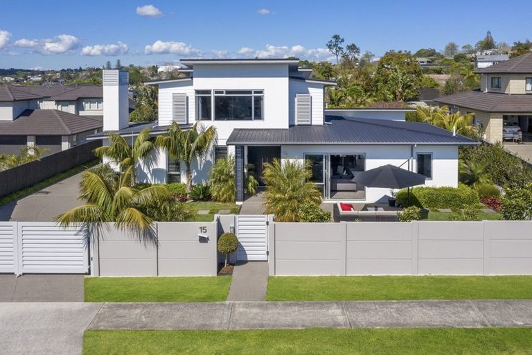 Photo of property in 15 Oceania Place, Mellons Bay, Auckland, 2014