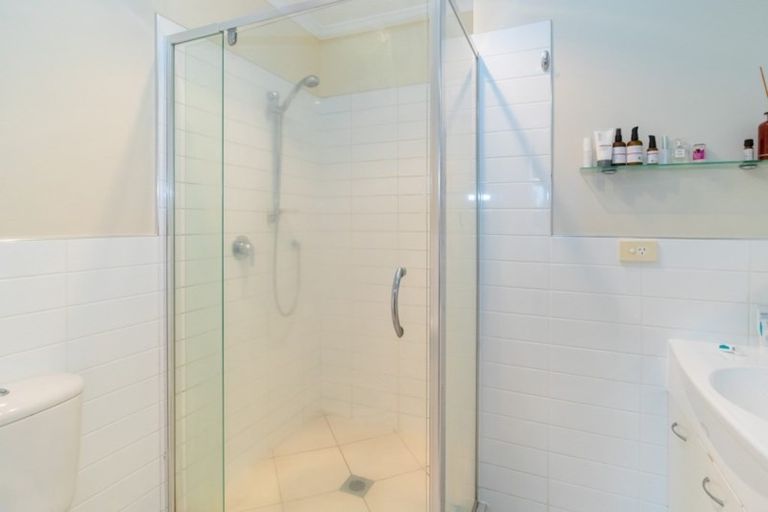 Photo of property in 3/14 Milton Road, Orewa, 0931