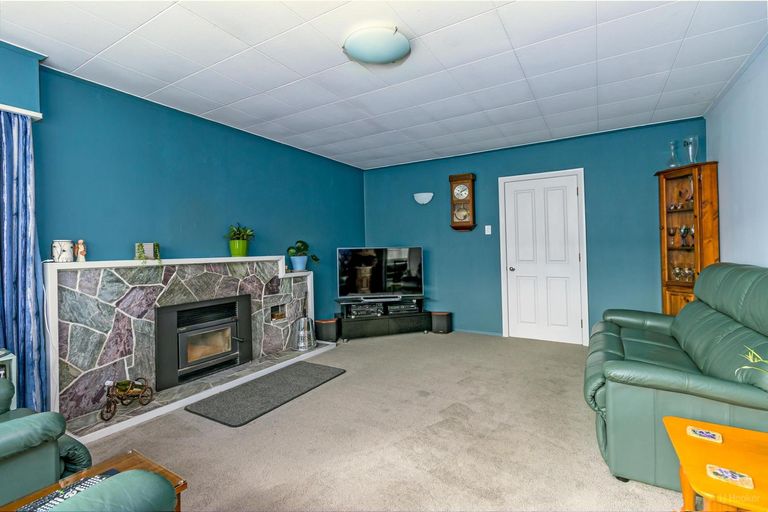 Photo of property in 24 Rhodes Street, Waimate, 7924