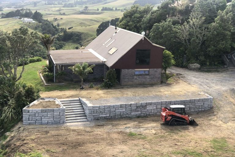 Photo of property in 70 Okoki Road, Urenui, 4375