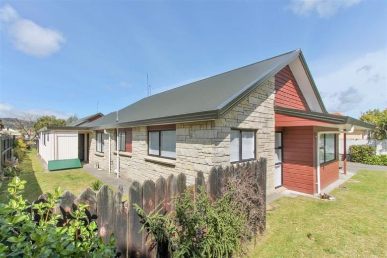 Photo of property in 10a Robertson Street, Glenholme, Rotorua, 3010