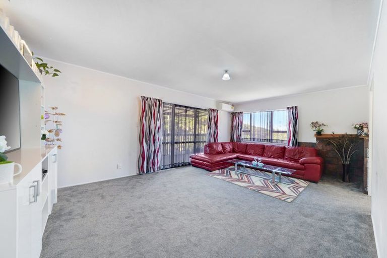 Photo of property in 36 Eugenia Rise, Totara Heights, Auckland, 2105