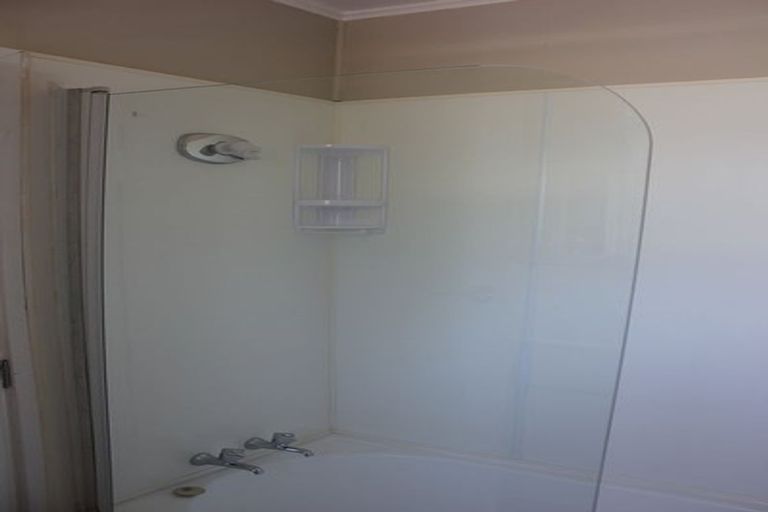 Photo of property in 2/24 Abercrombie Street, Howick, Auckland, 2014