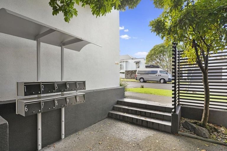 Photo of property in 9/5 Millais Street, Grey Lynn, Auckland, 1021