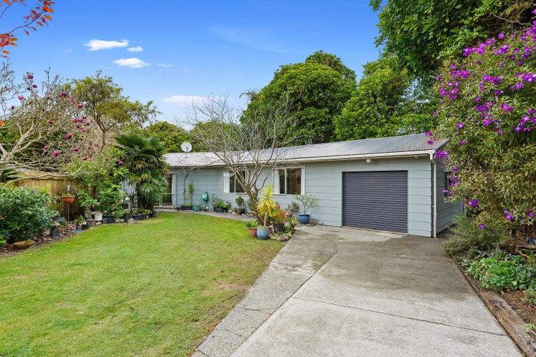 Photo of property in 8 Aratika Crescent, Otaki, 5512