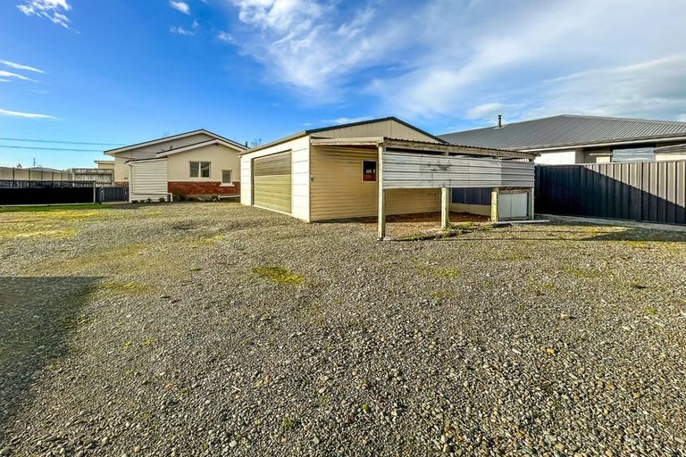 Photo of property in 24 Park Street, Winton, 9720