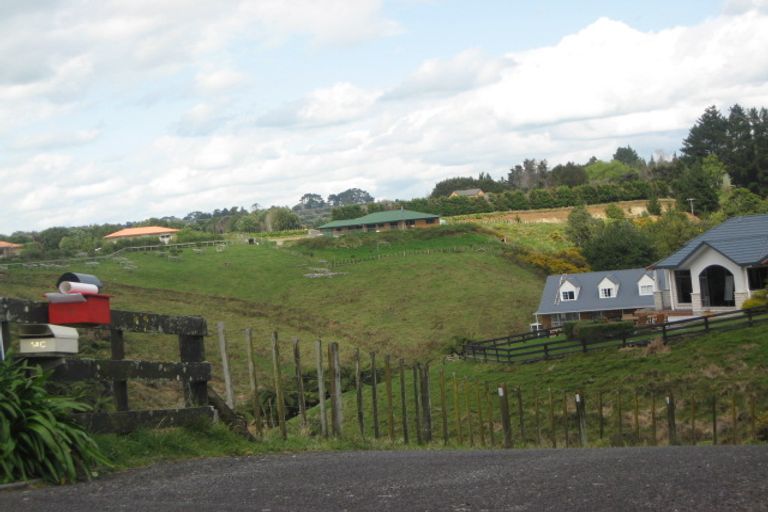 Photo of property in 14 Rennell Street, Frankleigh Park, New Plymouth, 4310
