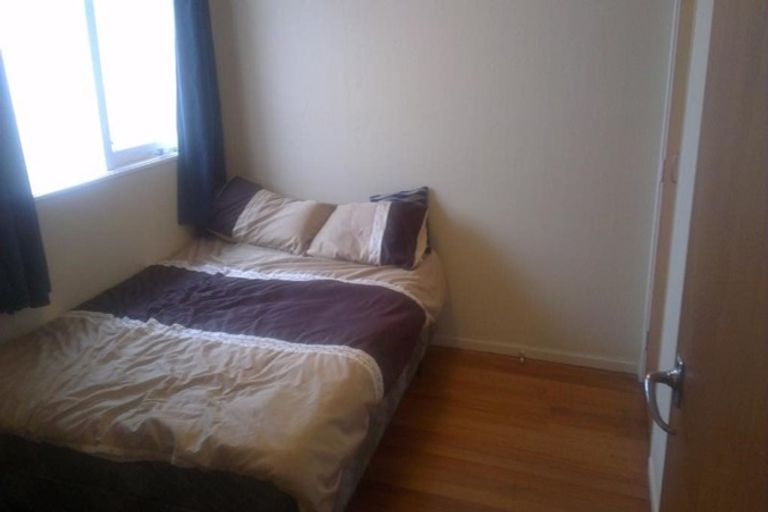 Photo of property in 7/55 Apu Crescent, Lyall Bay, Wellington, 6022