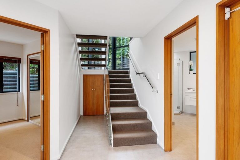 Photo of property in 23a Overdale Drive, Cashmere, Christchurch, 8022