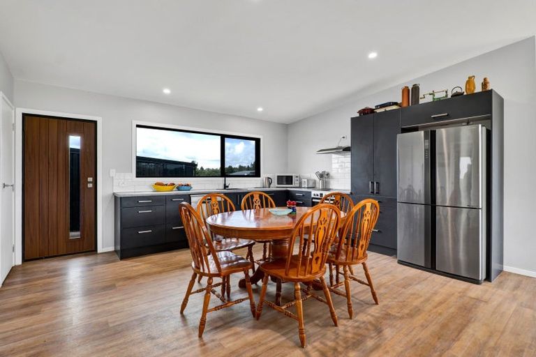 Photo of property in 621 Climie Road, Cardiff, Stratford, 4391