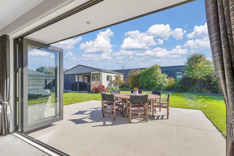 Photo of property in 2a William Street, Rangiora, 7400