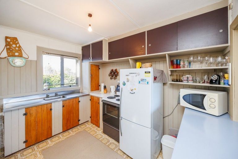 Photo of property in 51 Pratt Avenue, Foxton Beach, Foxton, 4815