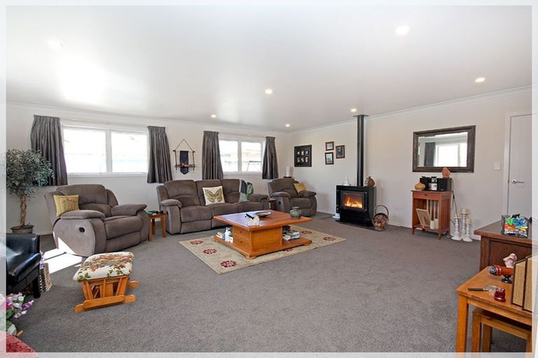 Photo of property in 12 Malthus Place, Foxton Beach, Foxton, 4815