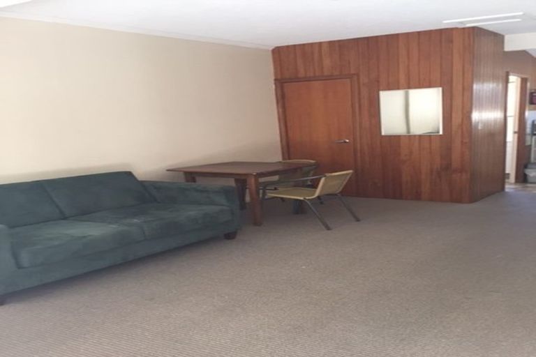 Photo of property in 252 Grounsell Crescent, Belmont, Lower Hutt, 5010