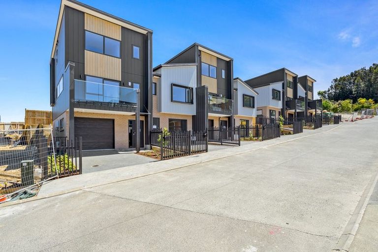 Photo of property in 6 Milenio Crescent, Windsor Park, 0632